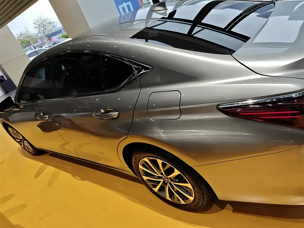 Lexus ES 2021 из CN, фото 5