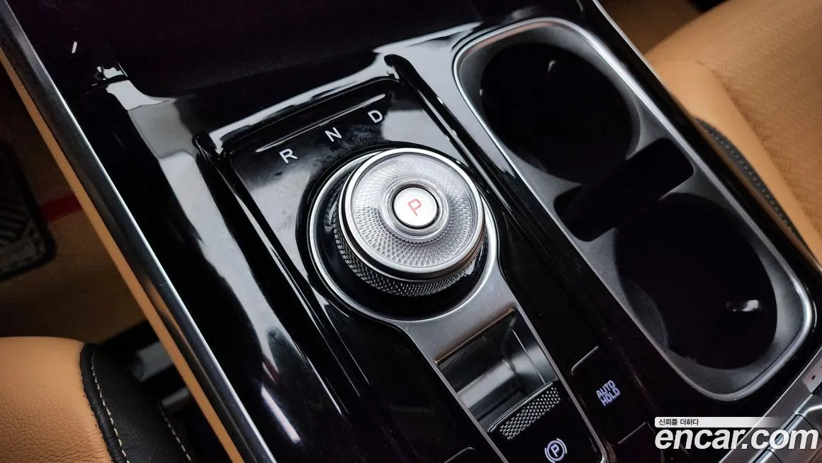 Kia Carnival — фото 9
