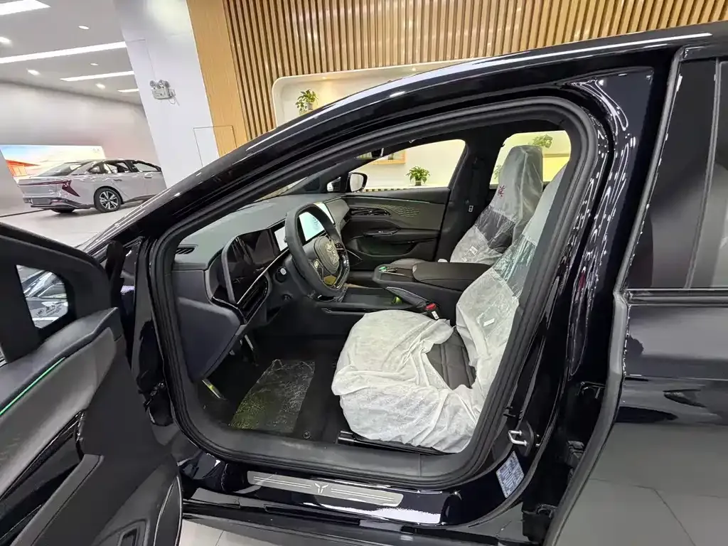 Hongqi EH7 2025 из CN, фото 10