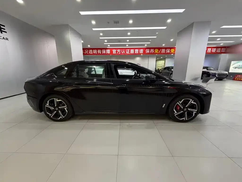 Hongqi EH7 2025 из CN, фото 4