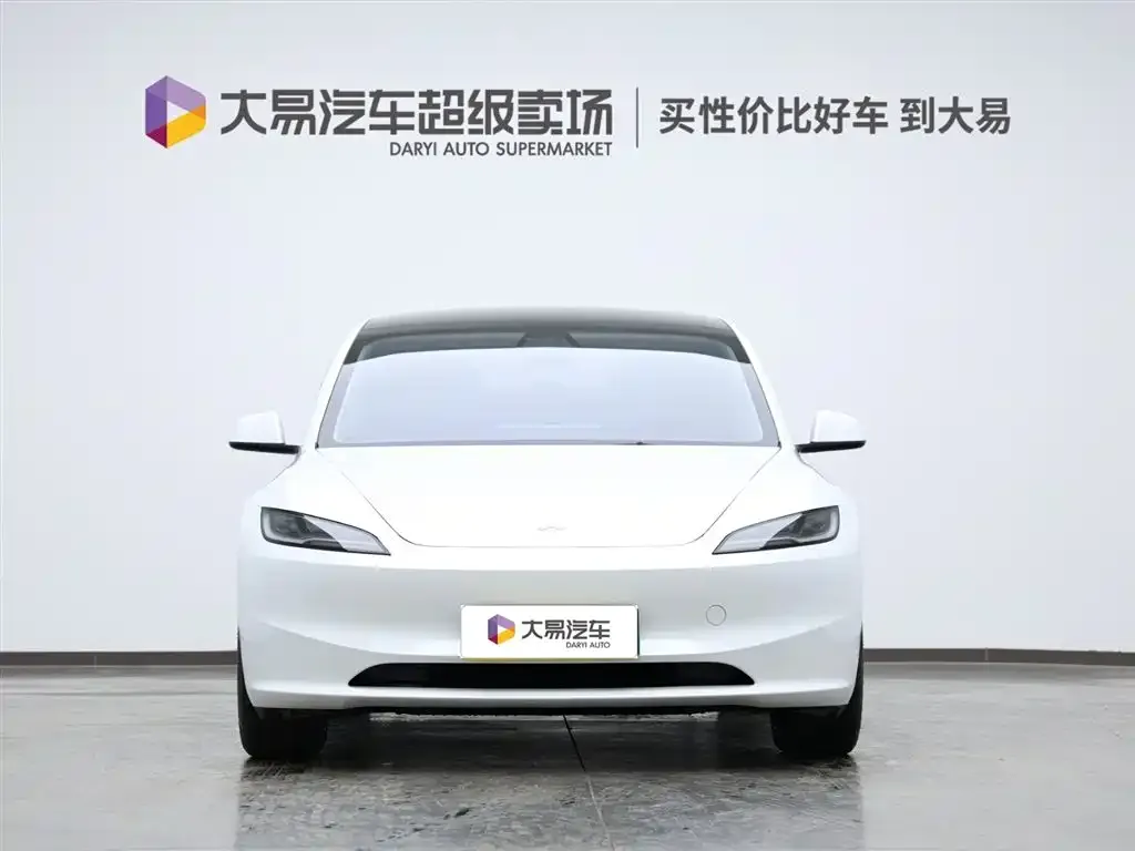 Tesla Model 3 2024 из CN, фото 2