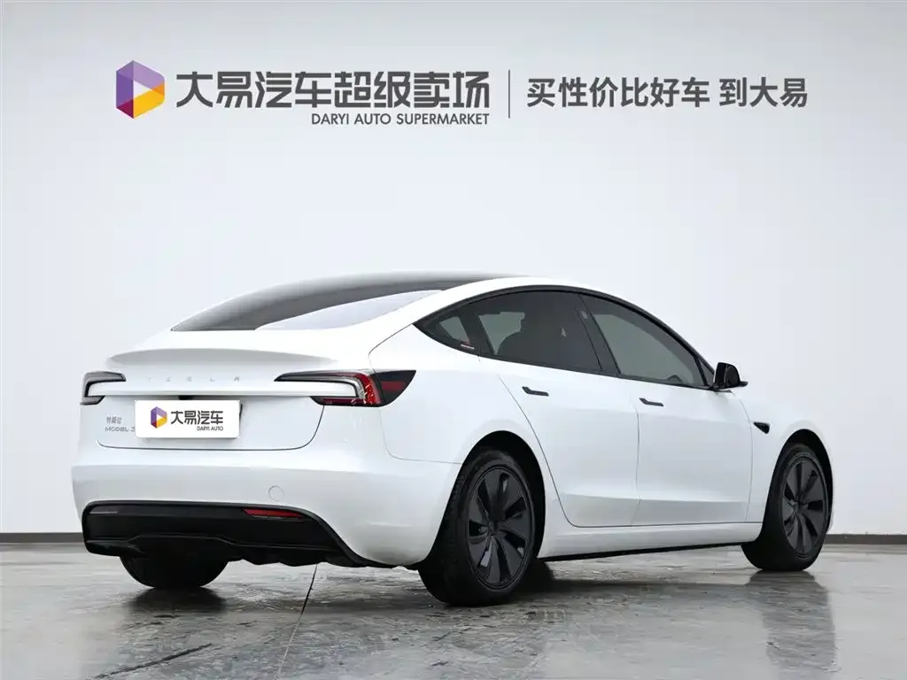 Tesla Model 3 2024 из CN, фото 3