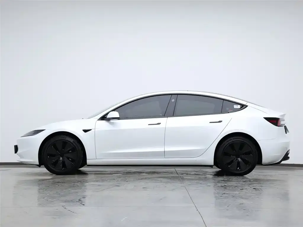 Tesla Model 3 2024 из CN, фото 5
