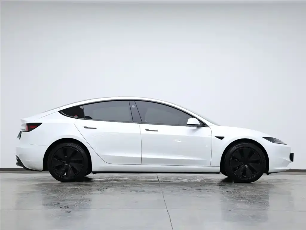 Tesla Model 3 2024 из CN, фото 6
