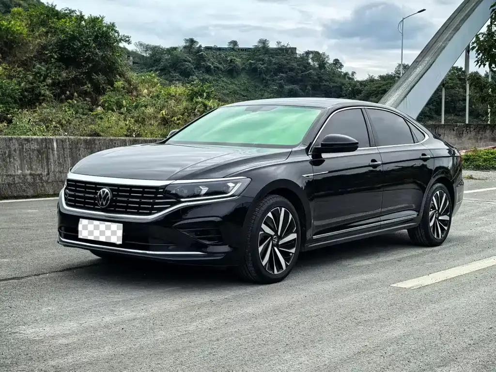 Volkswagen Passat 2022 из CN, фото 3
