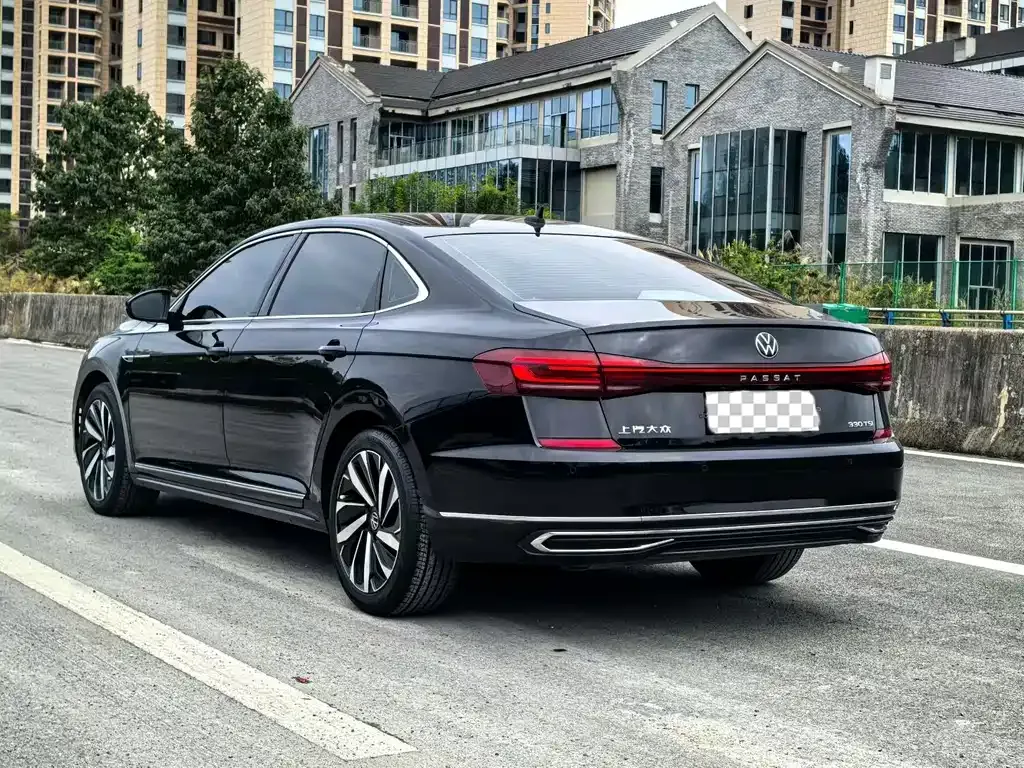 Volkswagen Passat 2022 из CN, фото 7