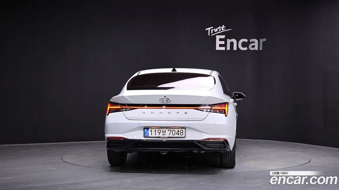 Hyundai AVANTE — фото 4
