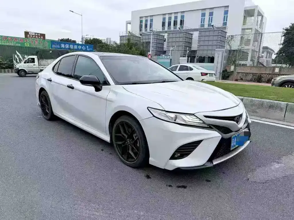 Toyota Camry 2021 из CN, фото 3