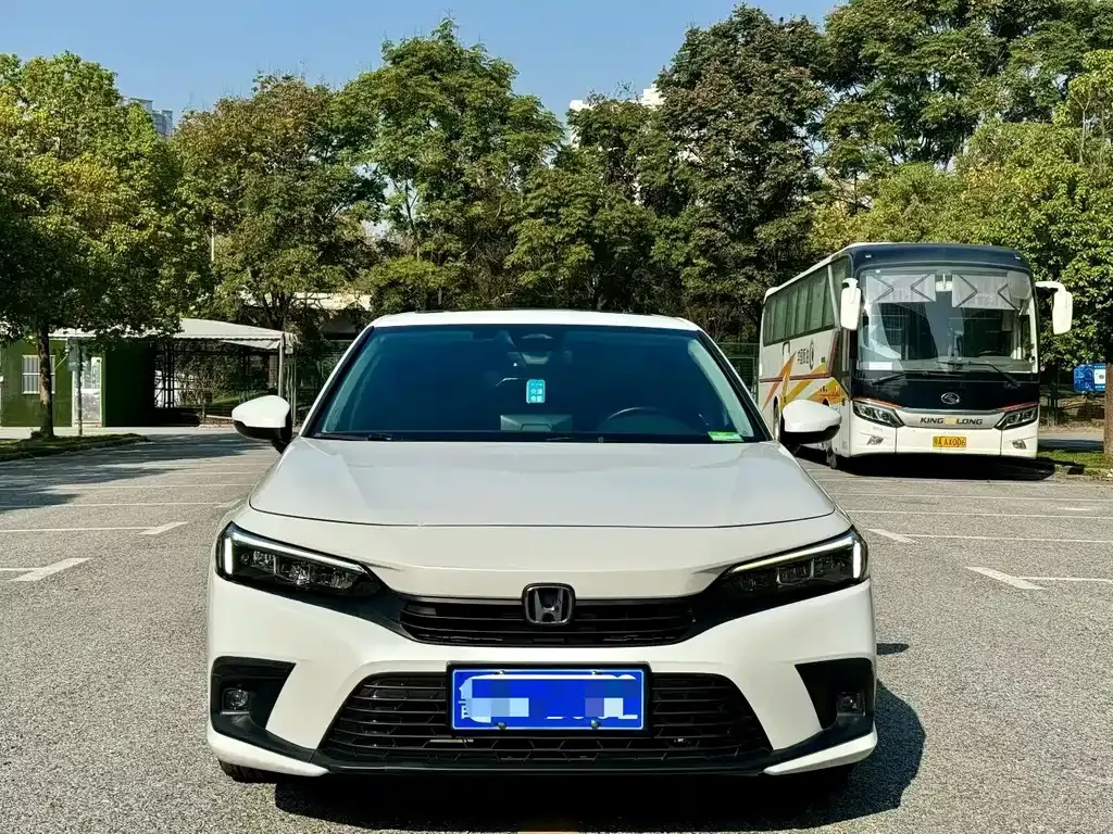 Honda Civic 2023 из CN, фото 2