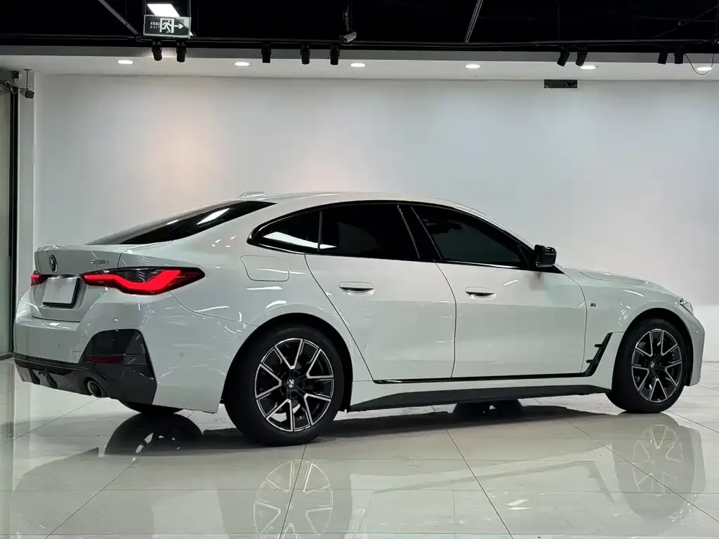 BMW 4 Series 2024 из CN, фото 6