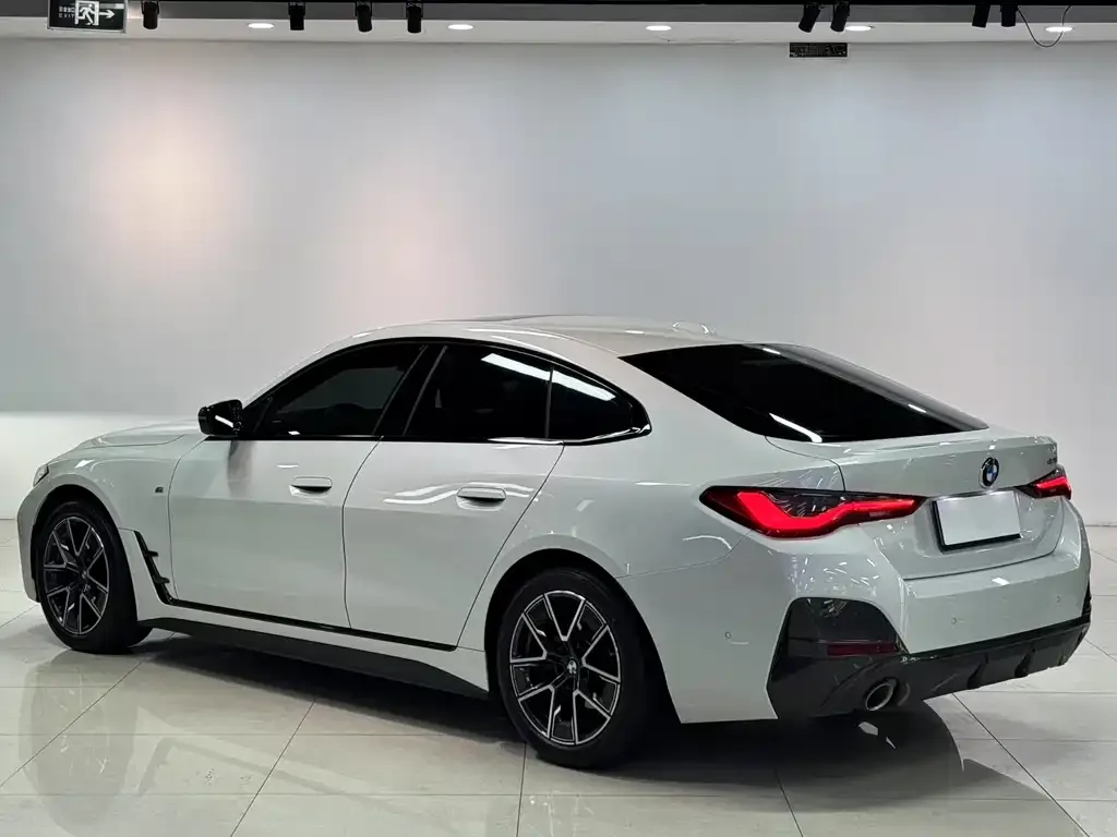 BMW 4 Series 2024 из CN, фото 9