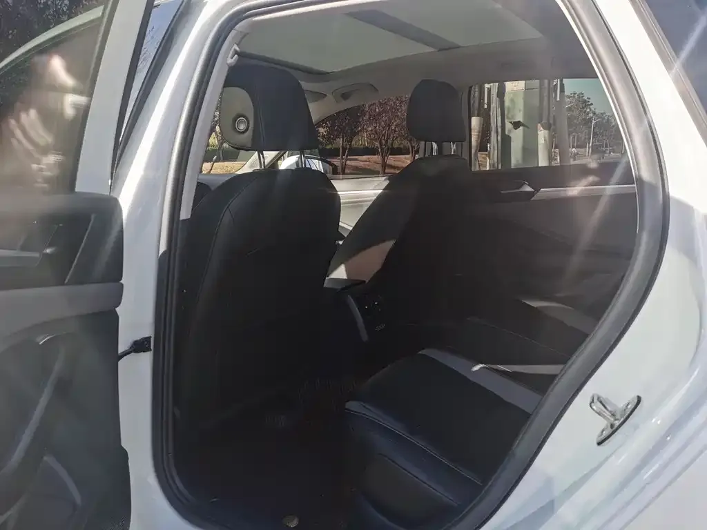 Volkswagen Sagitar 2021 из CN, фото 10