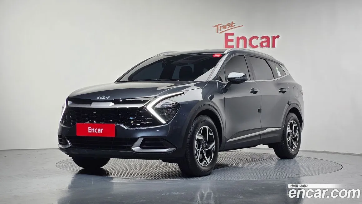 Kia Sportage — фото 1