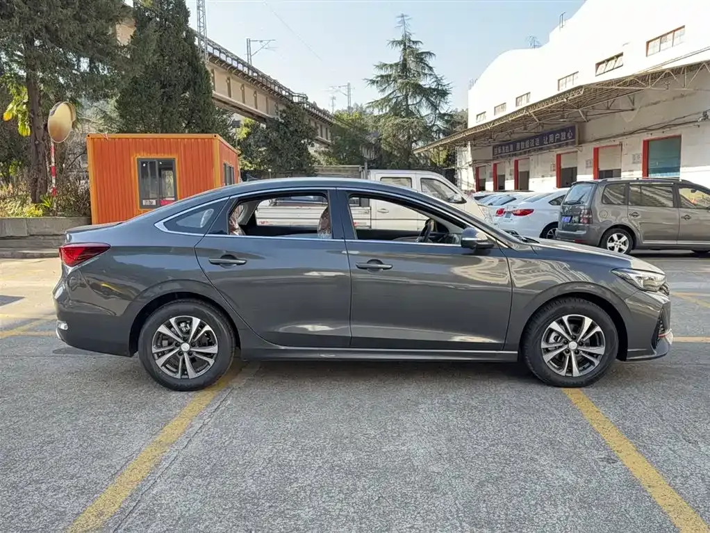 Changan Eado 2025 из CN, фото 4