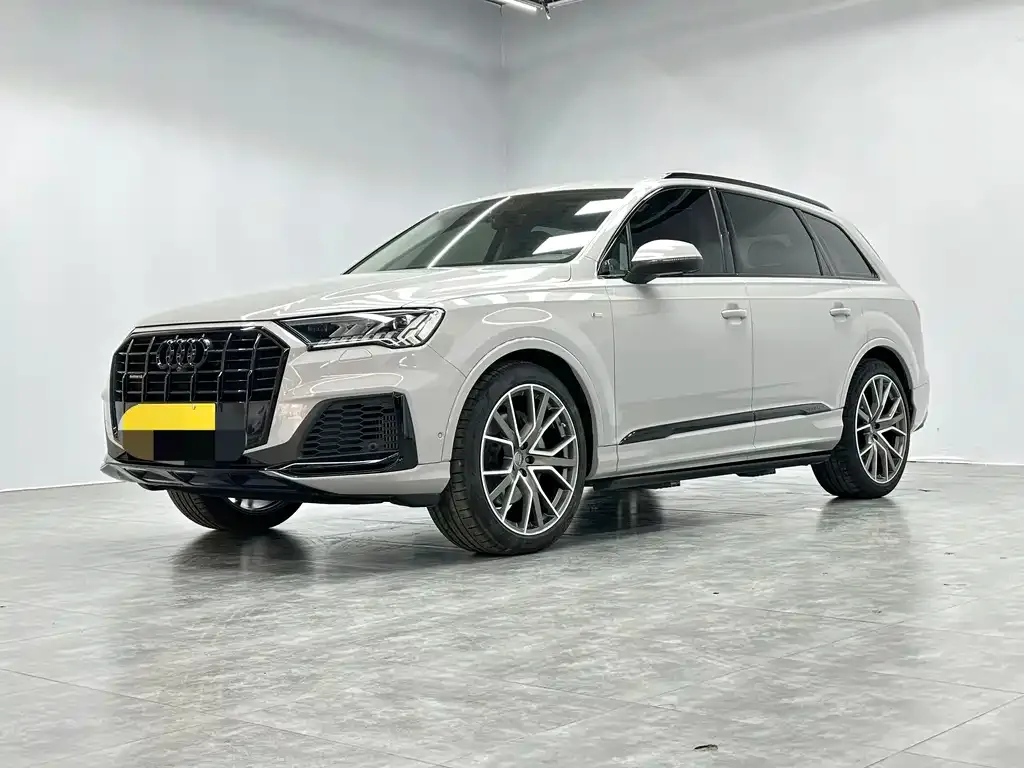 Audi Q7 2021 из CN, фото 1