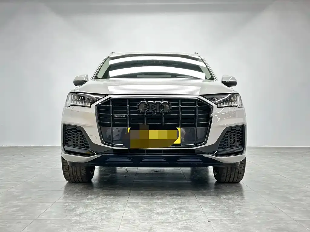 Audi Q7 2021 из CN, фото 2