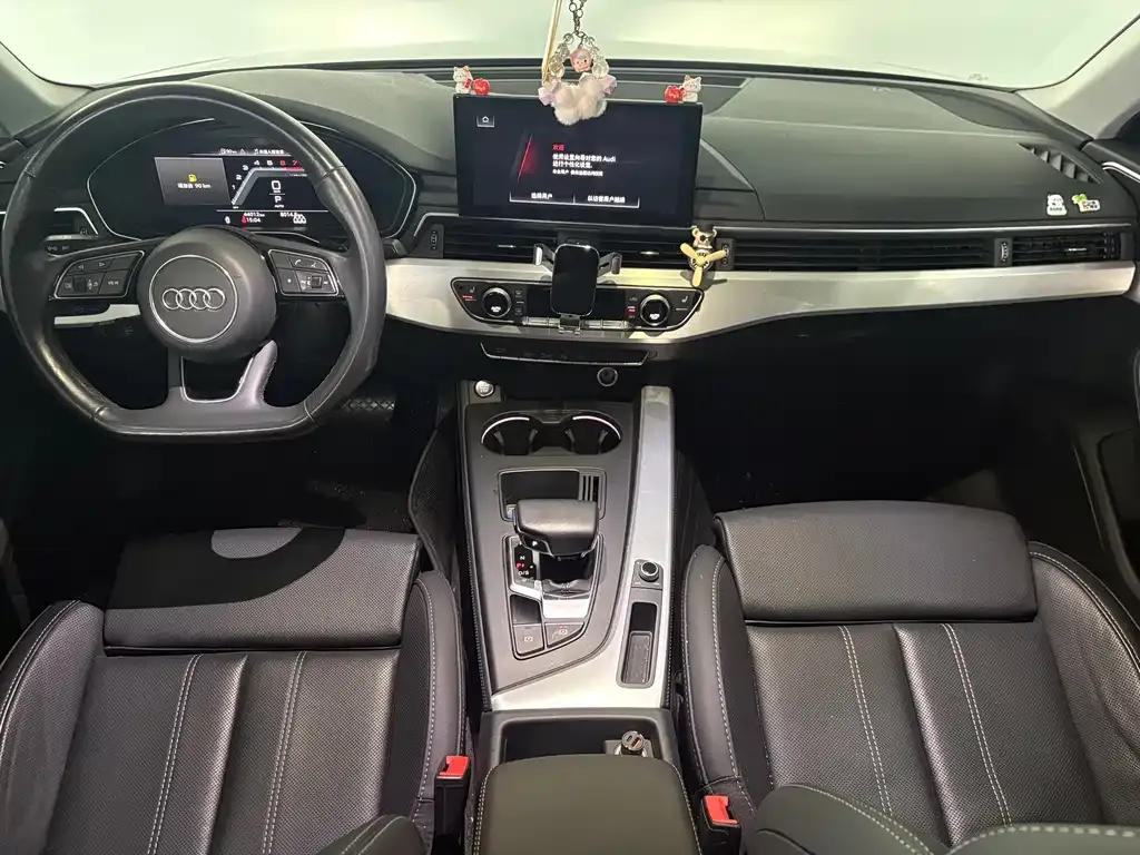 Audi A4L 2022 из CN, фото 8