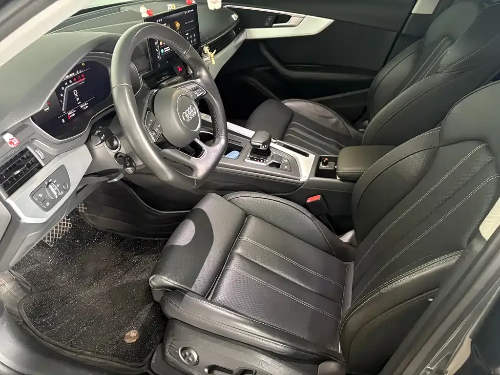 Audi A4L 2022 из CN, фото 9