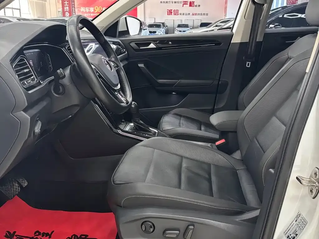 Volkswagen T-Roc 2022 из CN, фото 9