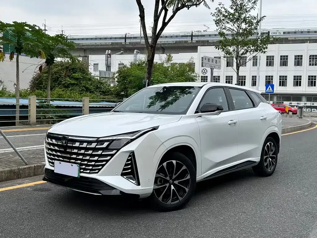 Changan UNI-Z New Energy 2024 из CN, фото 1