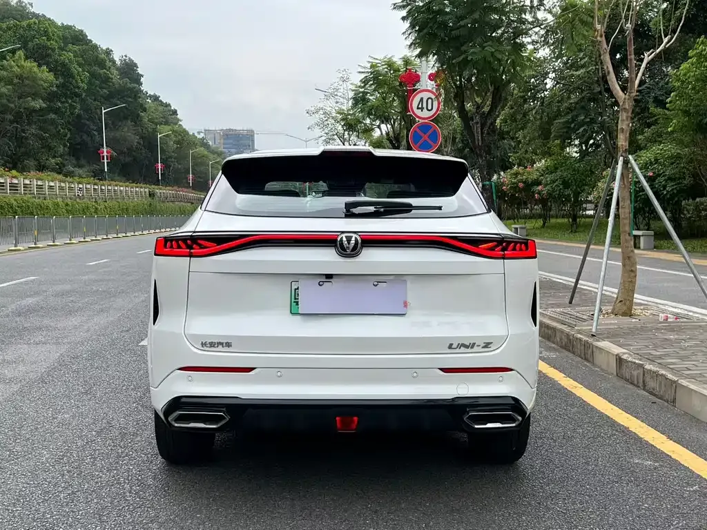 Changan UNI-Z New Energy 2024 из CN, фото 4