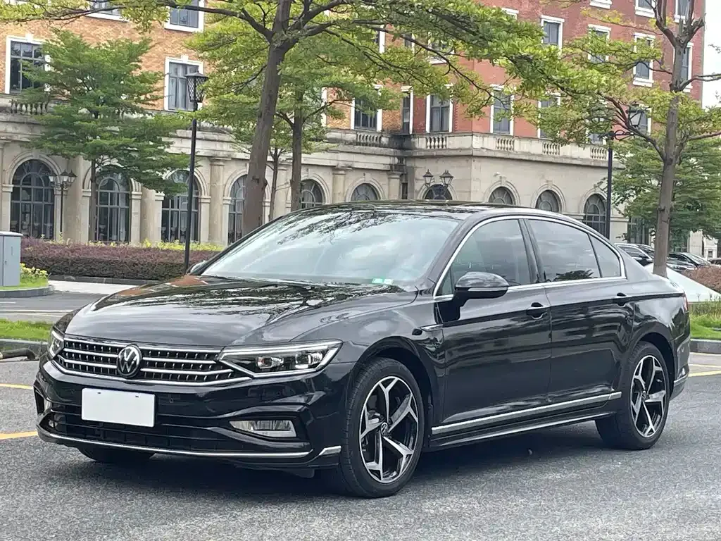 Volkswagen Magotan 2023 из CN, фото 1