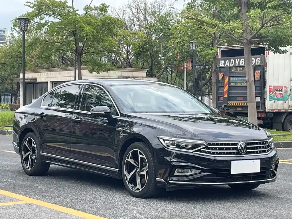 Volkswagen Magotan 2023 из CN, фото 2
