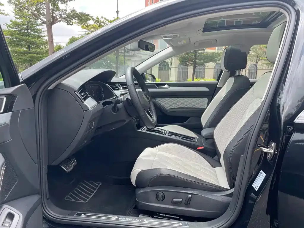 Volkswagen Magotan 2023 из CN, фото 5