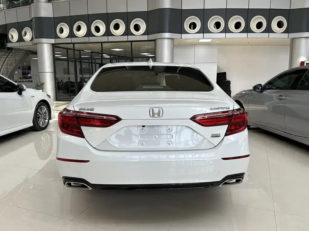 Honda Inspire 2023 из CN, фото 8