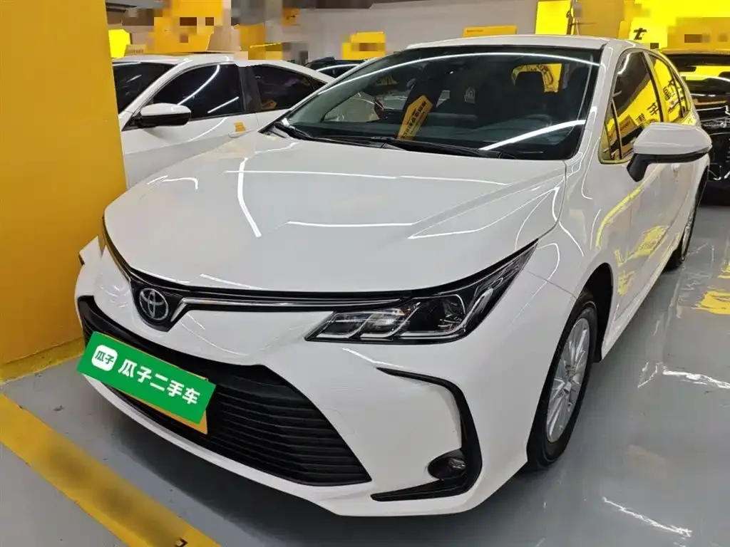 Toyota Corolla 2022 из CN, фото 1