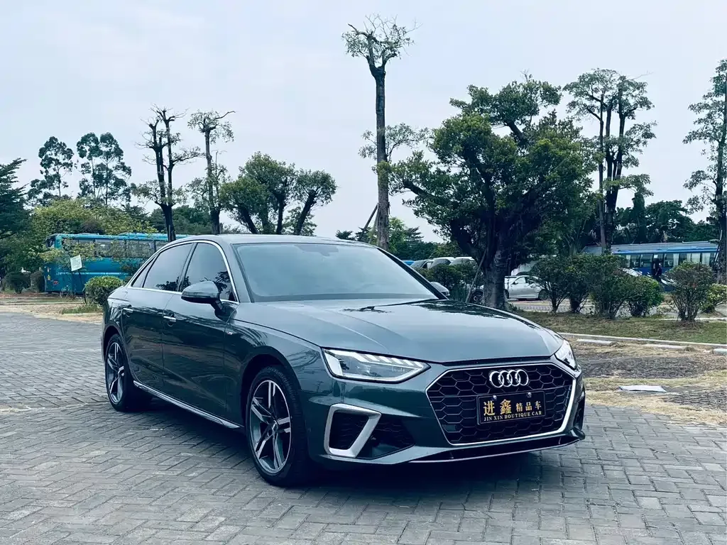 Audi A4L 2021 из CN, фото 3