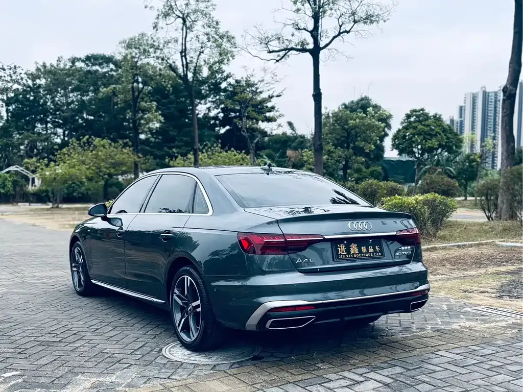 Audi A4L 2021 из CN, фото 6