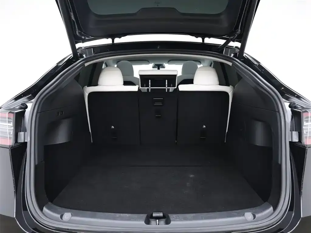 Tesla Model Y 2022 из CN, фото 8