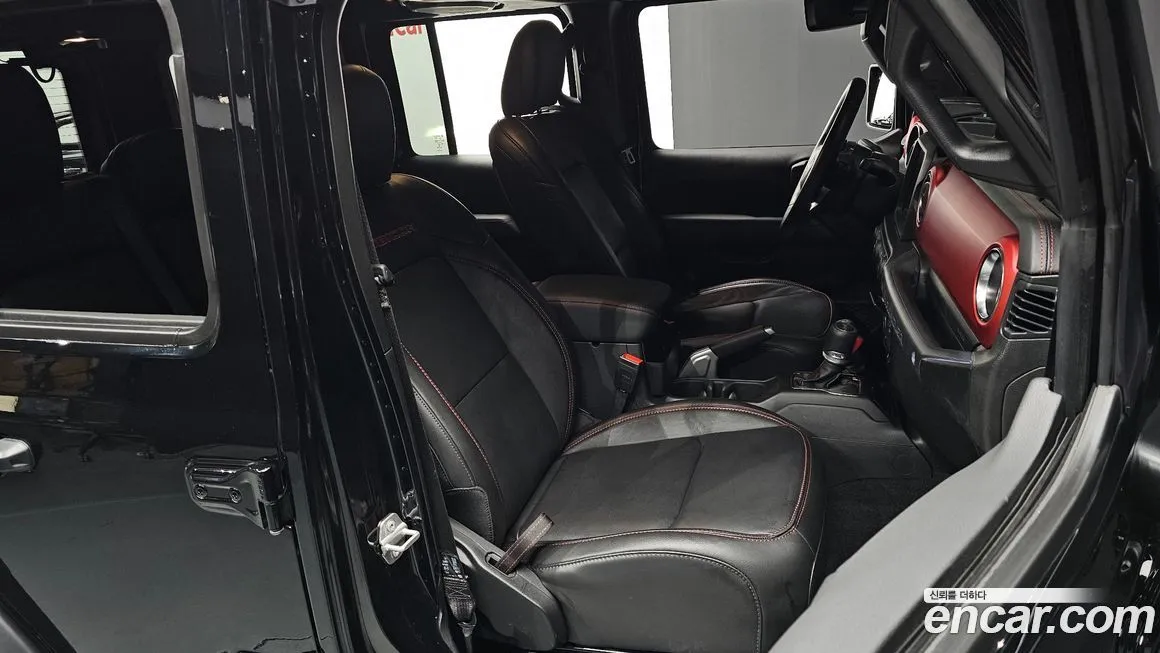 Jeep Wrangler 2022 из KR, фото 10