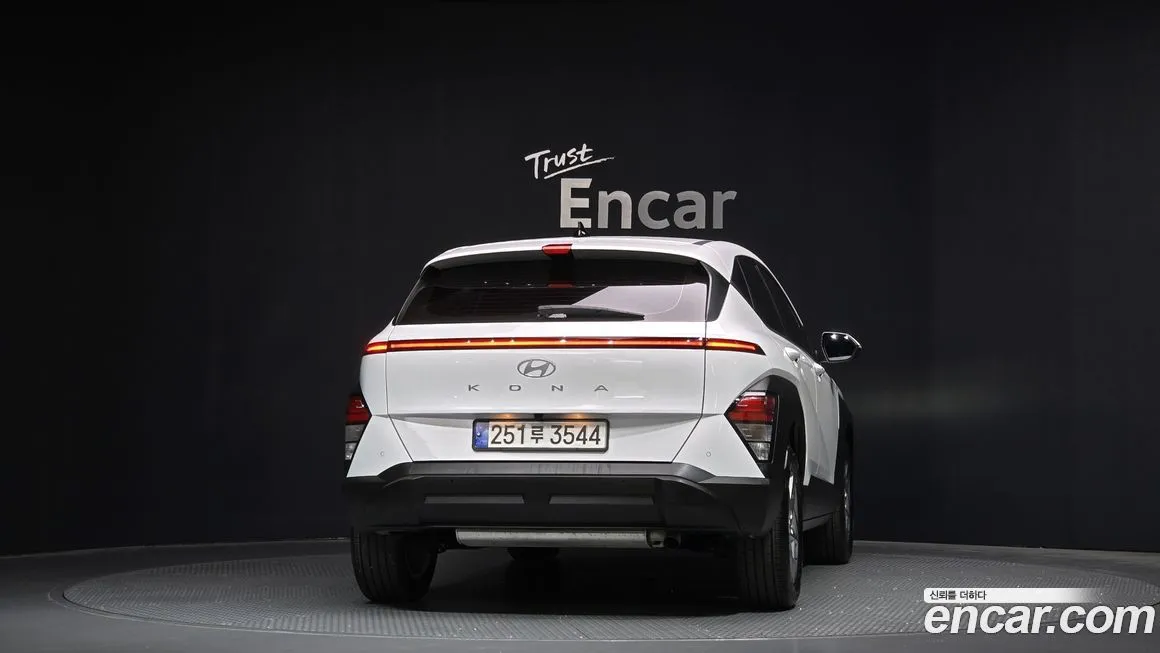 Hyundai Kona — фото 4