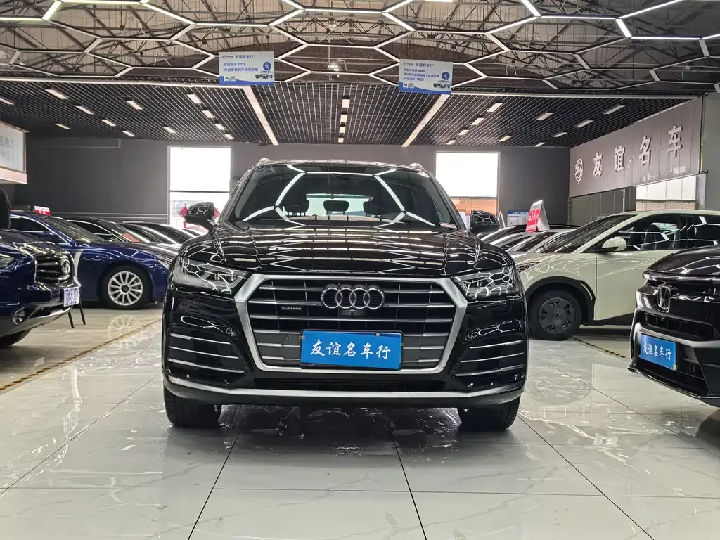 Audi Q5L 2021 из CN, фото 1