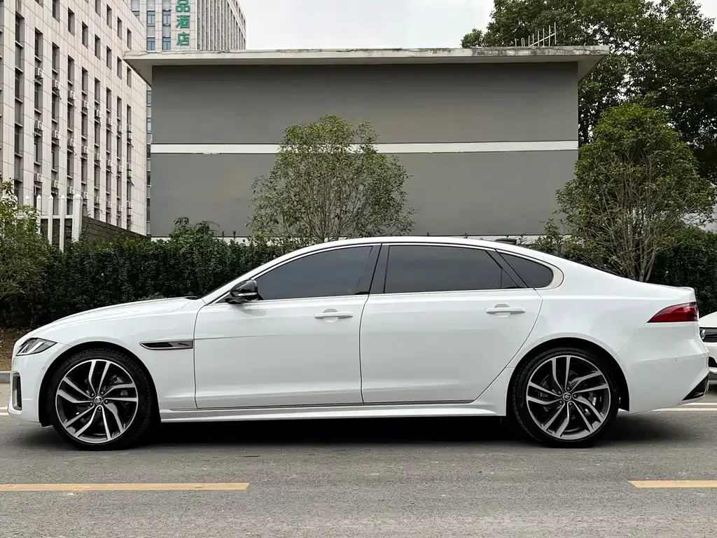Jaguar XFL 2024 из CN, фото 3