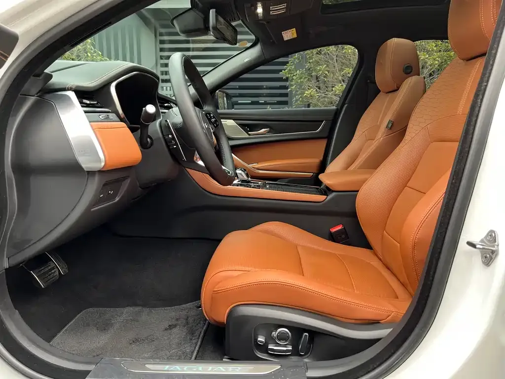 Jaguar XFL 2024 из CN, фото 6
