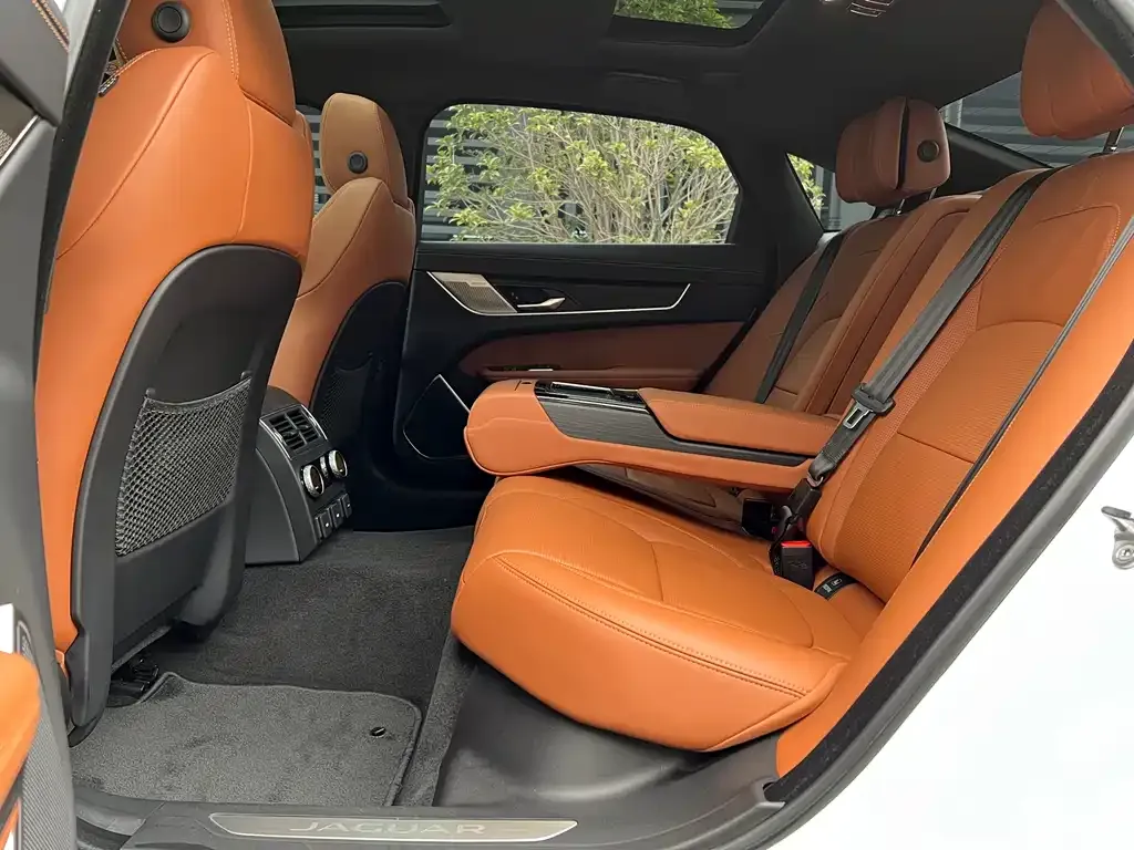 Jaguar XFL 2024 из CN, фото 7