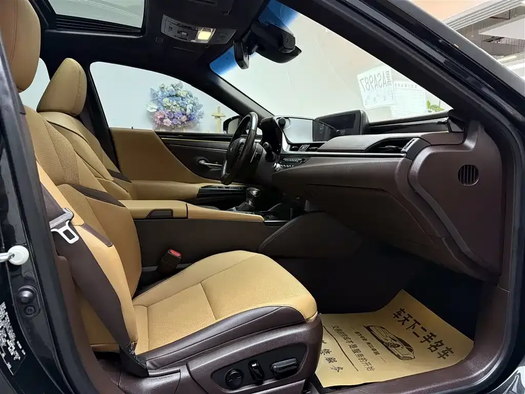Lexus ES 2021 из CN, фото 6