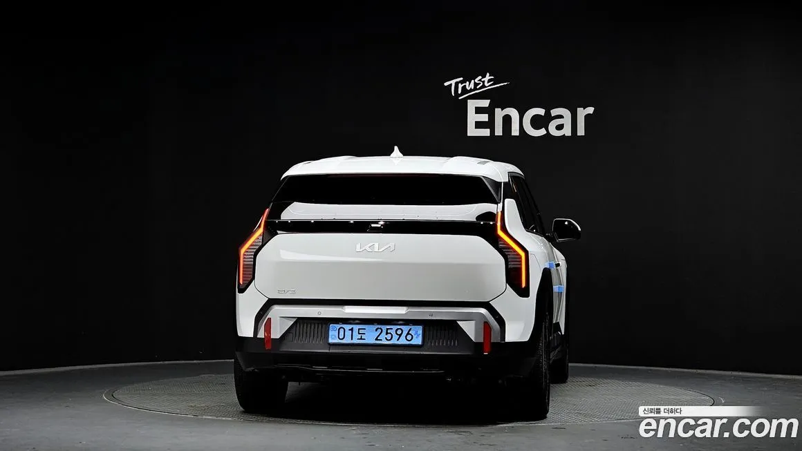 Kia EV3 — фото 4