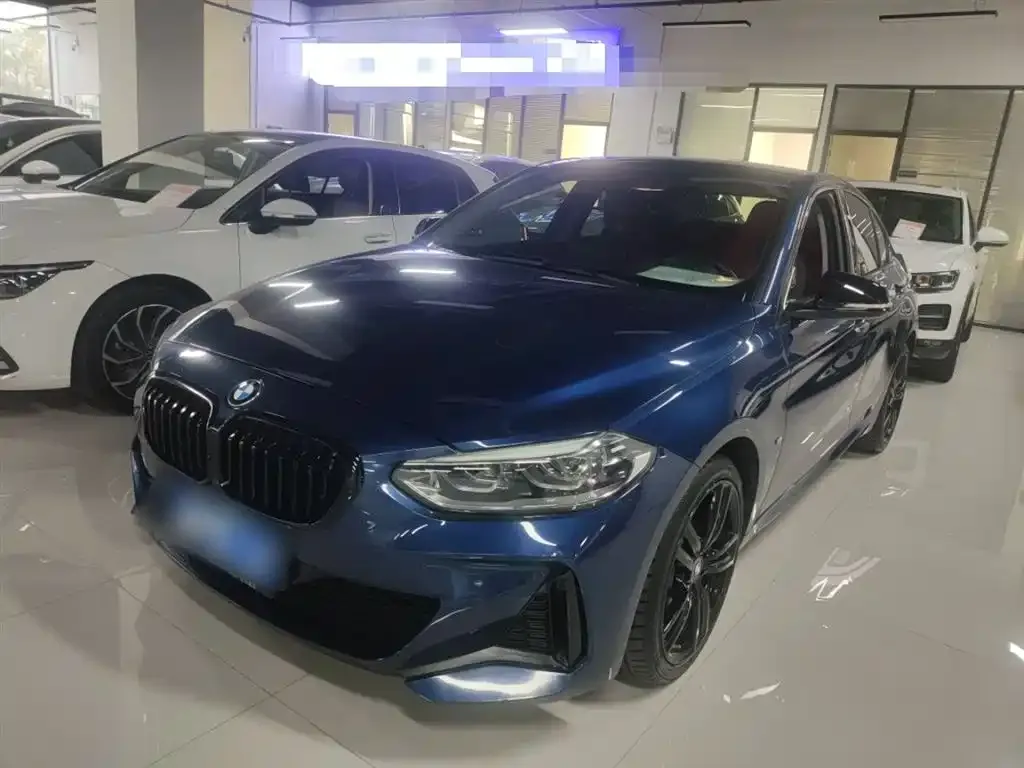 BMW 1 Series 2023 из CN, фото 2