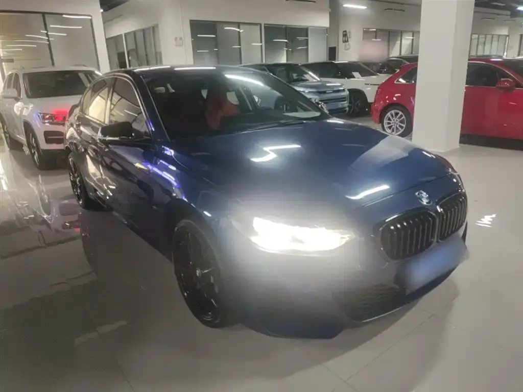 BMW 1 Series 2023 из CN, фото 4