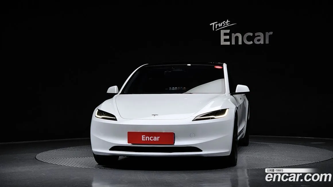 Tesla Model 3 — фото 3