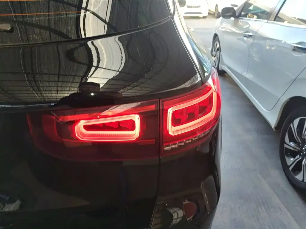 Mercedes-Benz GLB 2023 из CN, фото 8