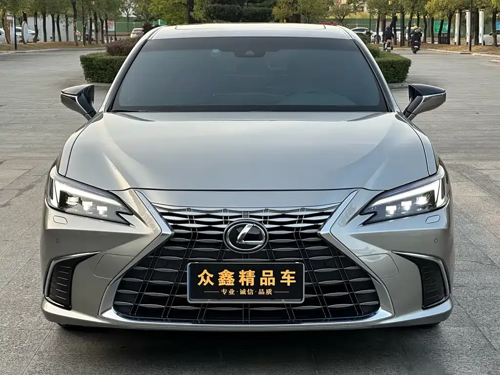 Lexus ES 2025 из CN, фото 2