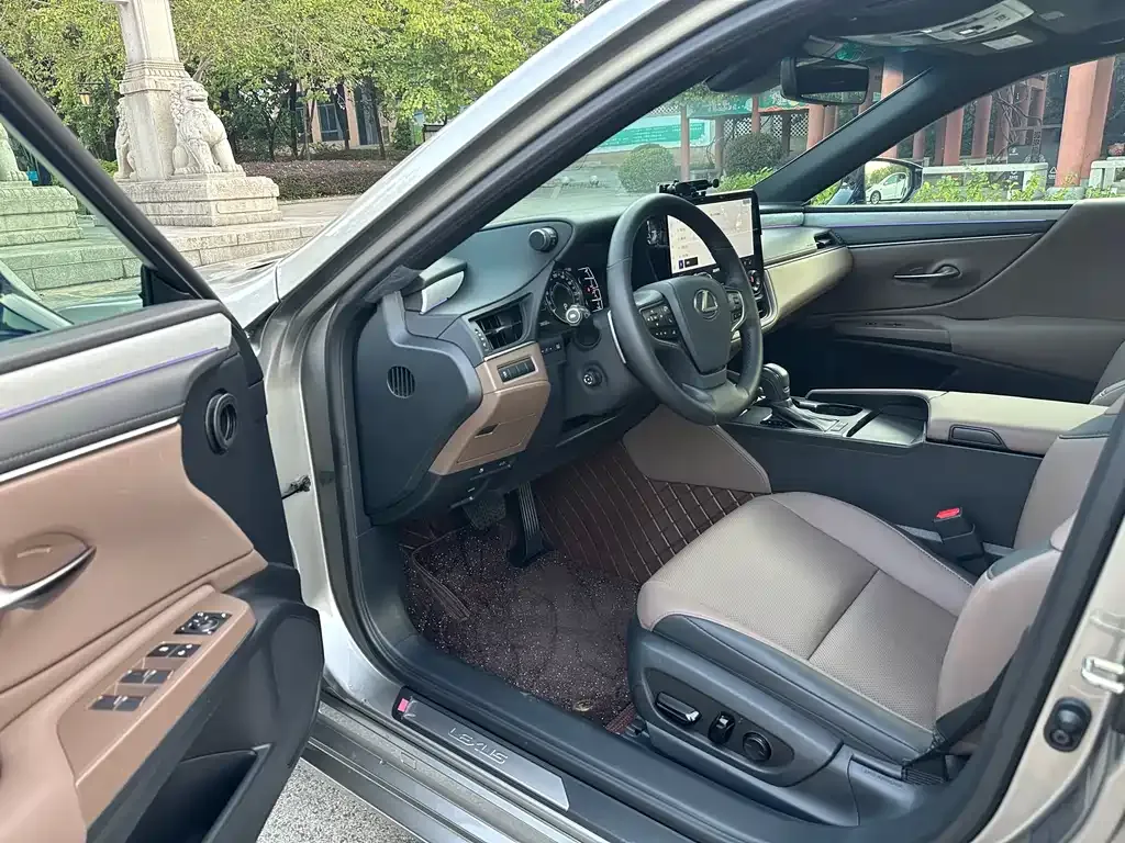Lexus ES 2025 из CN, фото 7