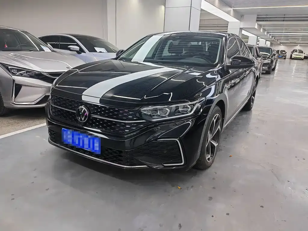 Volkswagen Passat 2022 из CN, фото 1