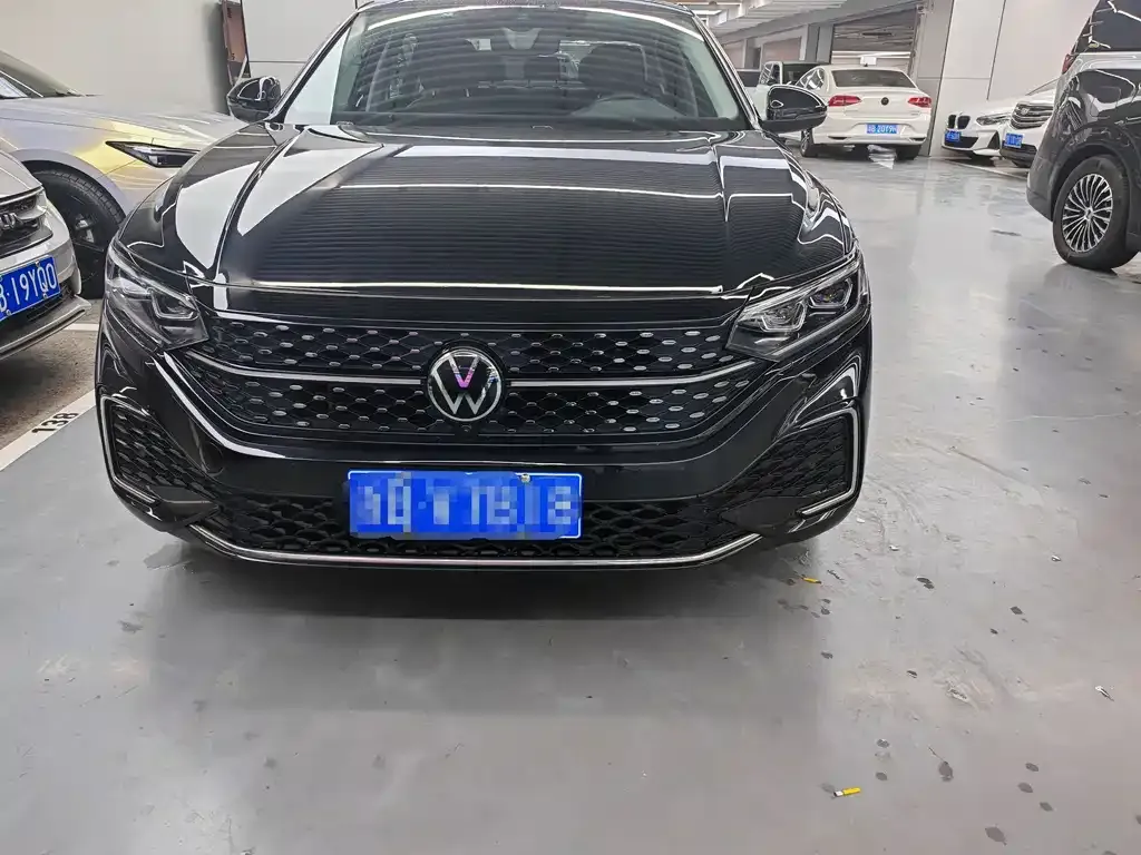 Volkswagen Passat 2022 из CN, фото 2
