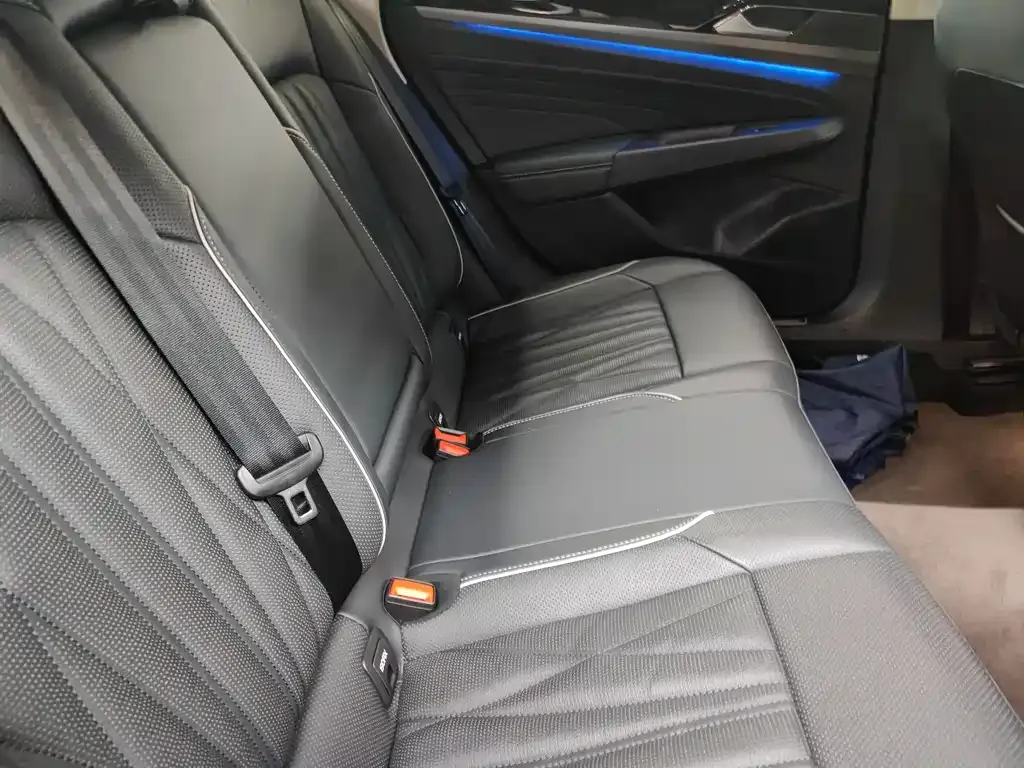 Volkswagen Passat 2022 из CN, фото 7